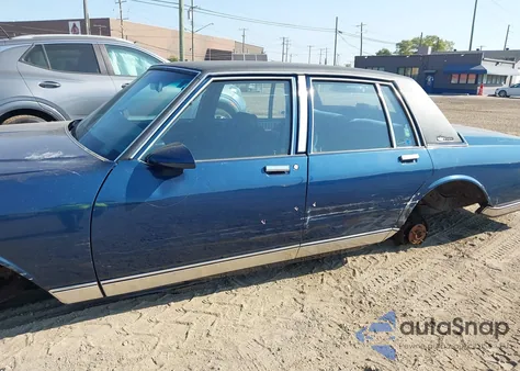 1989 Chevrolet Caprice Classic Brougham z USA, uszkodzony, nr VIN 1G1BU51EXKR122442